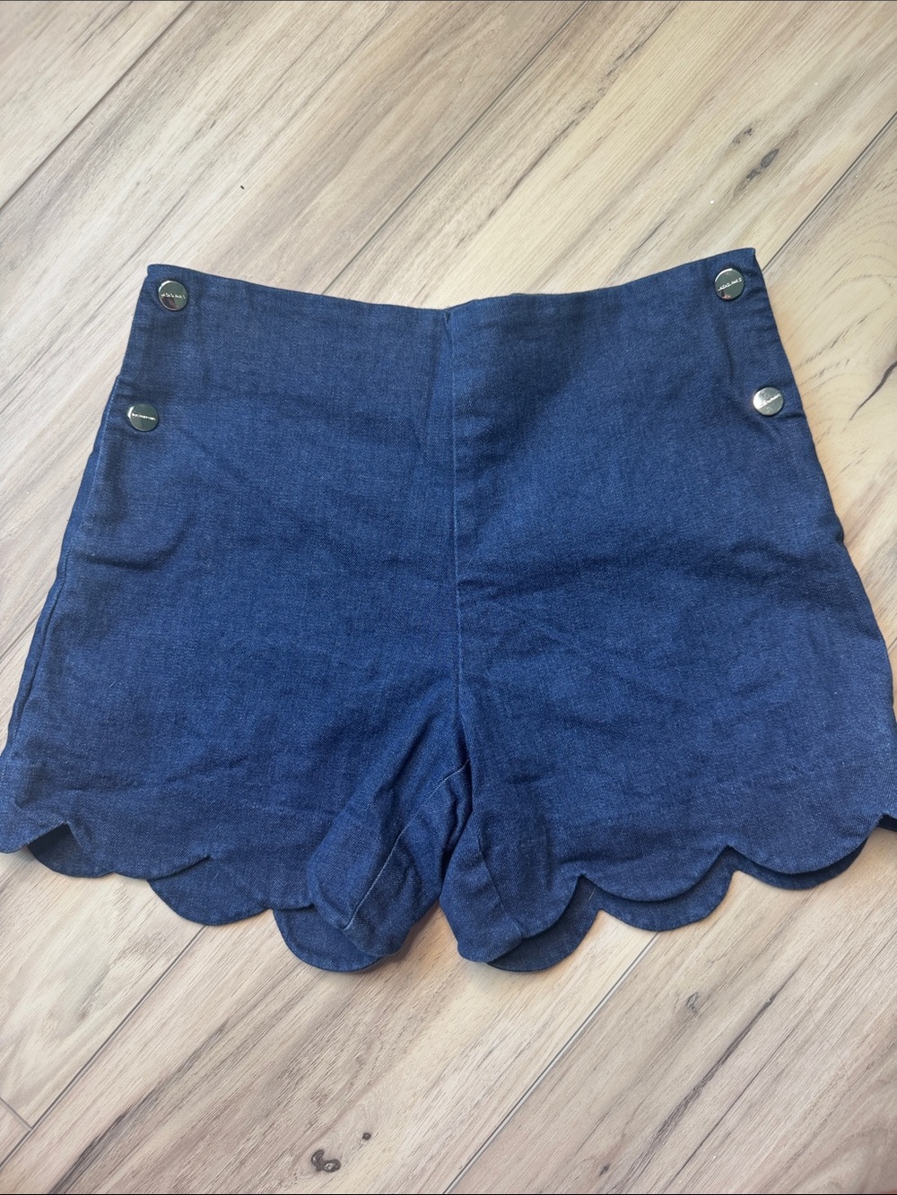 Jacadi scalloped shorts